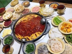 84小盤菜市井火鍋加盟費(fèi)用不高！十萬(wàn)元即可開(kāi)店！