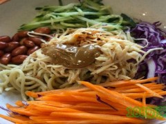 胡舍臺(tái)灣私房牛肉面加盟