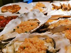 蠔太郎海鮮燒烤加盟費多少？隱藏在深夜的美味海鮮燒烤店