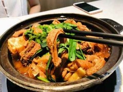 牛小灶牛腩牛雜煲加盟怎么樣？榮登大眾點(diǎn)評(píng)“必吃榜”