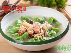 深圳蓉一麥渣渣面怎么加盟？特色渣渣面，小店人爆滿！