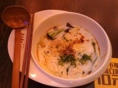 刁四藤椒麻辣燙好吃嗎？加盟條件是什么？