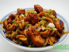 老三院粉店加盟賺錢嗎？小吃加盟靠譜嗎？