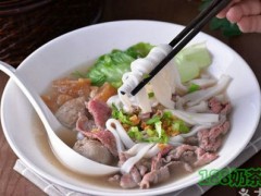 臻品鮮粿可以加盟嗎?主打手工現(xiàn)切粿條