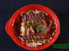 馬提督特色牛肉面加盟