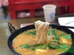香港四囍米蘭小鍋米線加盟