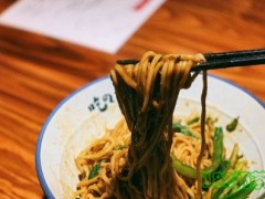 小油簍雜醬面加盟