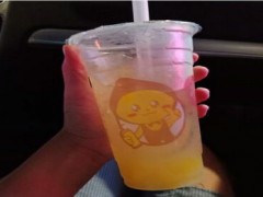 加盟檸檬工坊奶茶店賺錢嗎？在三線城市開店生意好嗎？