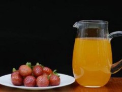 鮮果工坊飲品加盟貴嗎？鮮果工坊加盟費(fèi)多不多？