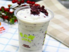 奶茶行業(yè)開店選擇哪個品牌好？卡c諾奶茶加盟前景怎么樣？