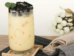 奶茶加盟，奶茶培訓(xùn)怎么做？飲品加盟網(wǎng)告訴你