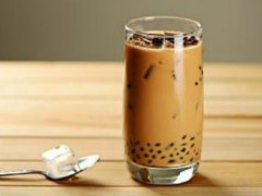 廈門創(chuàng)業(yè)糖巢奶茶飲品加盟？糖巢奶茶飲品怎么加盟？