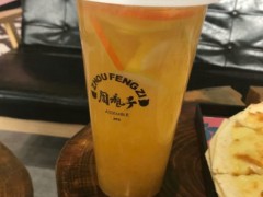 周瘋子奶茶鋪加盟