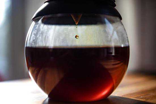 跑者過量飲用咖啡 或?qū)е玛P(guān)節(jié)炎和肥胖