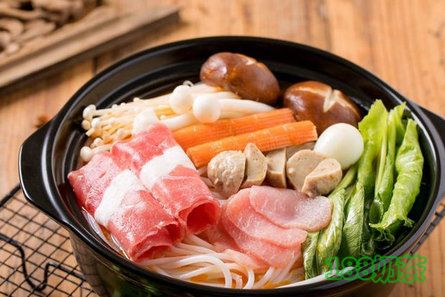 小顧哥過(guò)橋米線酸菜小魚(yú)加盟