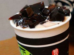 黑玉奶茶加盟多少錢？加盟黑玉奶茶的人多嗎？
