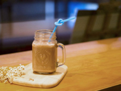如何選擇奶茶加盟品牌，木木奶茶告訴你