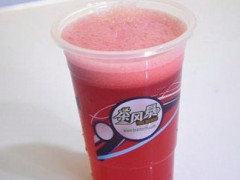 如何樹立茶風(fēng)暴奶茶加盟店在消費(fèi)者心中的品牌形象？