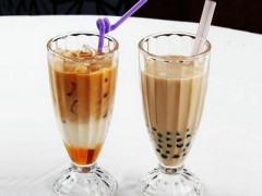 奶茶加盟怎么選？牛仔很忙奶茶帶你喝盡美味！