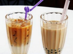 華容奶茶加盟分享：什么樣的人最適合開一家奶茶店