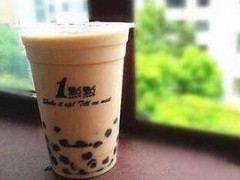 明年開春女生白手起家創(chuàng)業(yè)點子 一點點奶茶加盟店