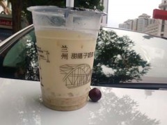 甜胚子奶茶加盟門檻高嗎?總部統(tǒng)一指導(dǎo)無憂開店!