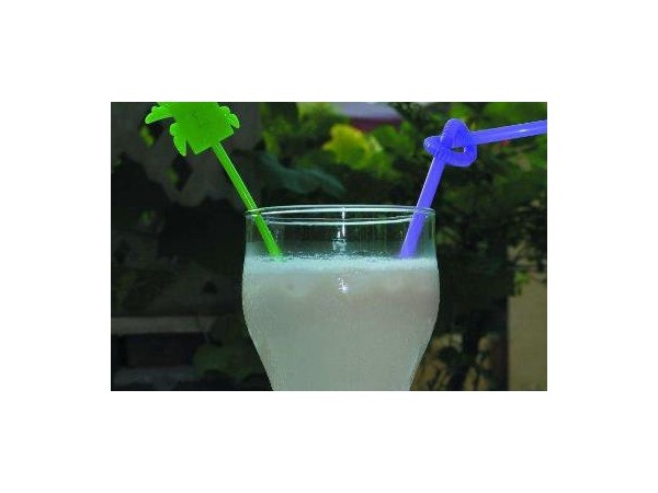 開(kāi)流星雨奶茶加盟店，人性化的管理很重要
