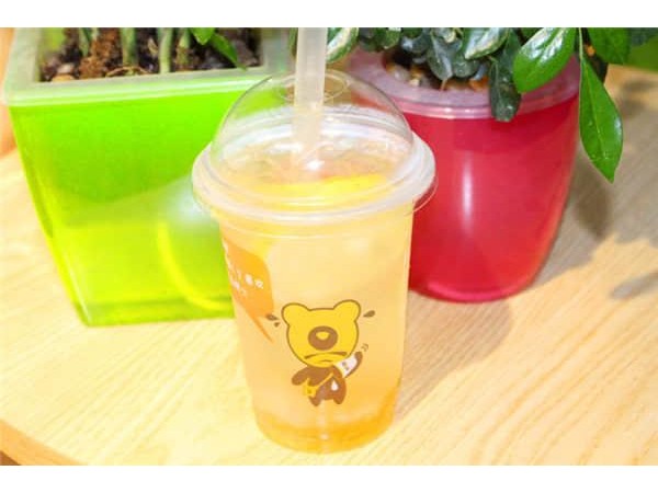 奶熊奶茶盟費(fèi)及加盟條件，實(shí)地考察之前了解下加盟費(fèi)吧