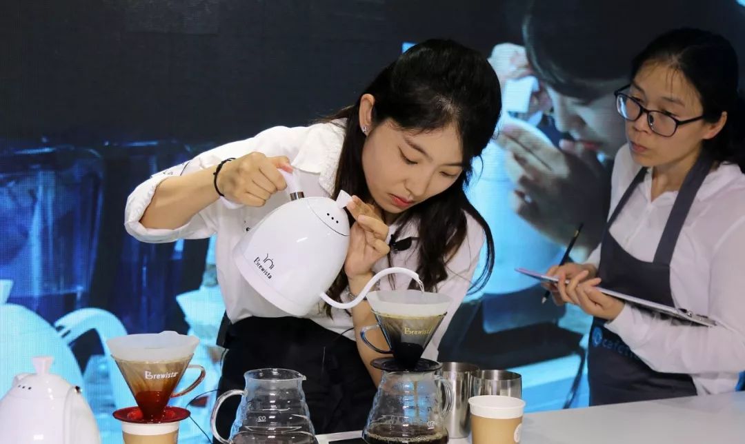 https://image.ipaiban.com/upload-ueditor-image-20190917-1568714974101034522.jpg