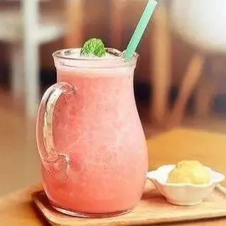 茶飲顏值競爭，為何粉色當道？