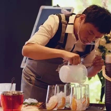 不僅是夏日飲品指南，更是一場視覺與味覺的盛宴邂逅