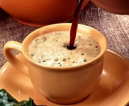 英式奶茶VS印第安奶茶，哪個(gè)好喝？