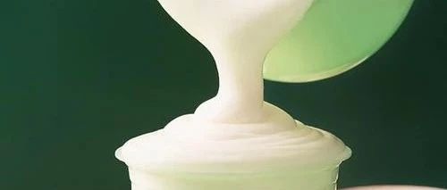 打出的奶蓋有泡泡、有顆粒感，是怎么回事？