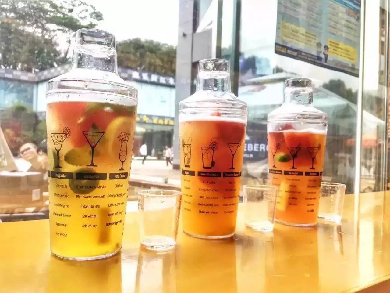 茶飲包裝的四款創(chuàng)新設(shè)計(jì)  總有一款適合你