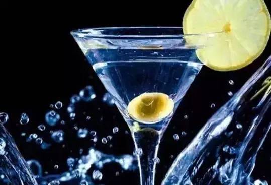 技術(shù)|如何用手機(jī)拍出高大上的飲品海報(bào)？