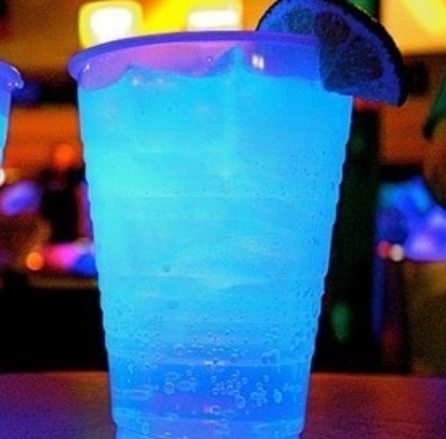 發(fā)光飲品，表白神器