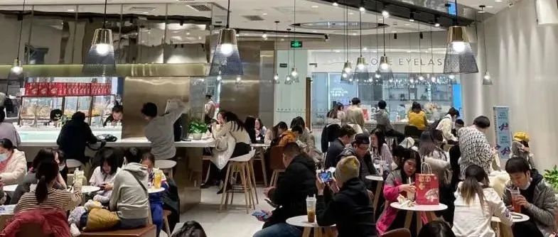 關(guān)店、裁員、預(yù)虧 新茶飲的競(jìng)爭(zhēng)才剛開始