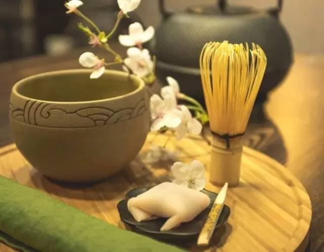 表兄弟放棄出國合伙開茶館 目標(biāo)是：打造茶飲界星巴克