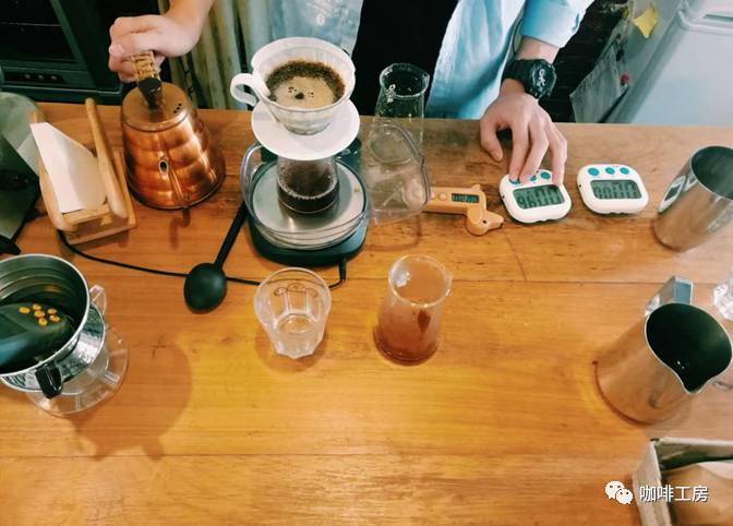 手沖萃取的分段過程表現(xiàn) | 咖啡工房