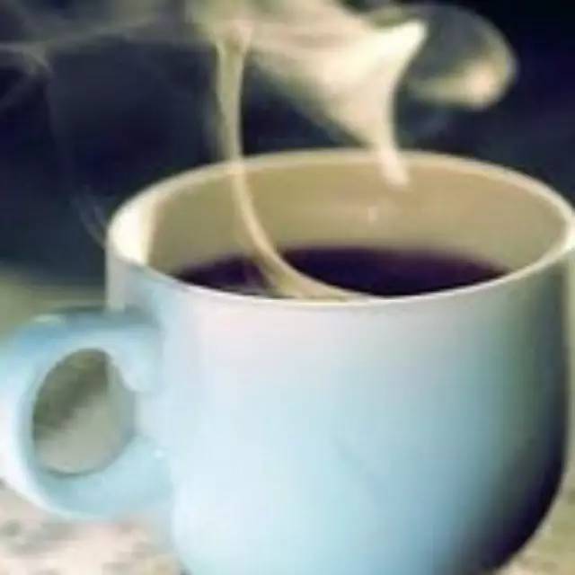 臺灣超商紛推茶飲　搶攻熱飲暖商機