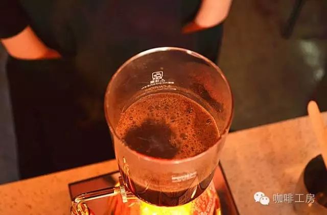 解析浸泡萃取的魅力——虹吸壺沖煮完整教程（附視頻）