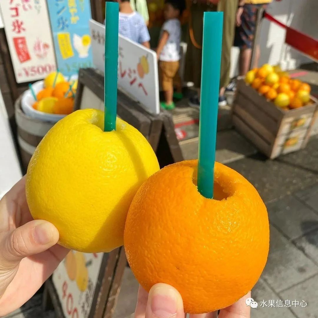 水果飲品新靈感：插根吸管就能喝，連杯子都不需要？