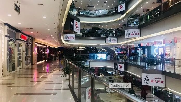 一個(gè)商場(chǎng)家！飲品店"爭(zhēng)相進(jìn)mall"，誰(shuí)能突圍誰(shuí)在陪跑？