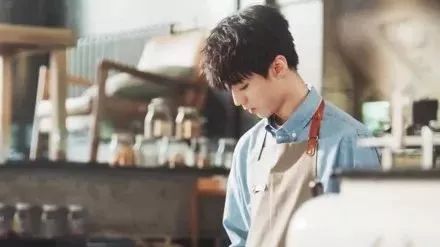王俊凱走心廣告—咖啡師篇，享受濃郁咖啡，心情總會(huì)在這一刻得到安慰