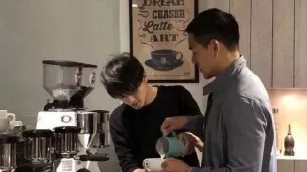 彭于晏必到隱世咖啡店 ！連陳柏霖都是這里的?？停瑑?nèi)行人才會找到的隱世咖啡店