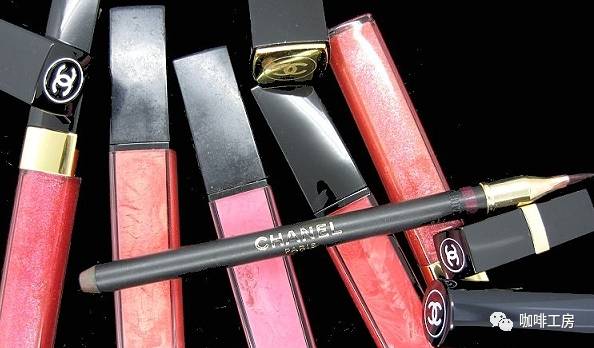 奢侈品巨頭咖啡爭奪戰(zhàn)！香奈兒在日本東京跨界賣咖啡