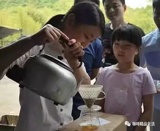 你做咖啡時(shí)好酷，真的！