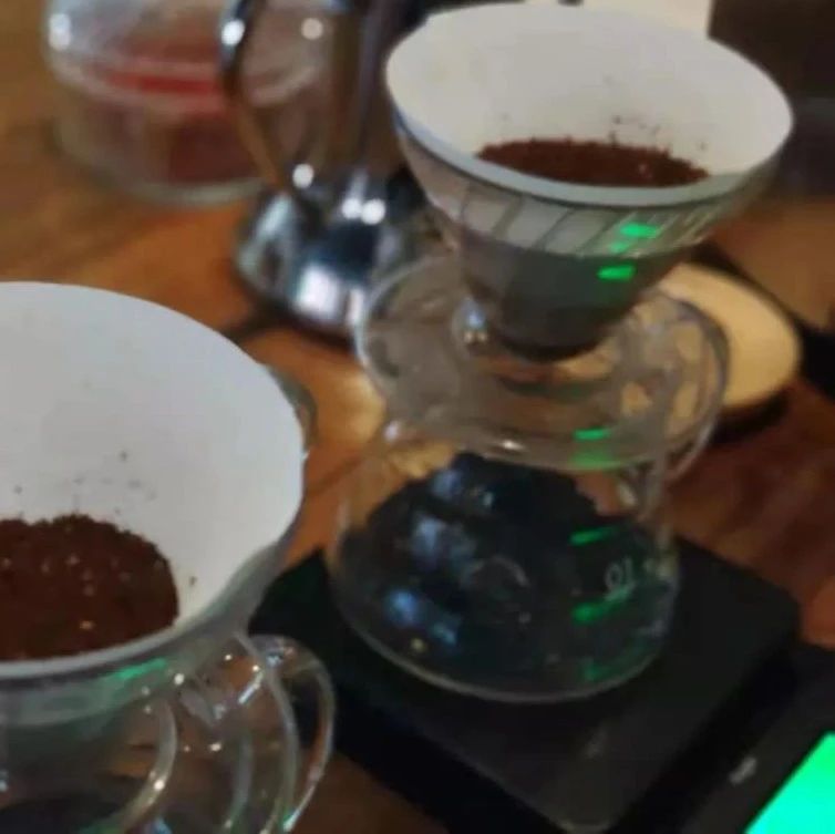 咖啡沖煮實(shí)驗(yàn)室 | 在粉水比固定的情況下，粉量的變化會(huì)影響一杯咖啡的風(fēng)味嗎？
