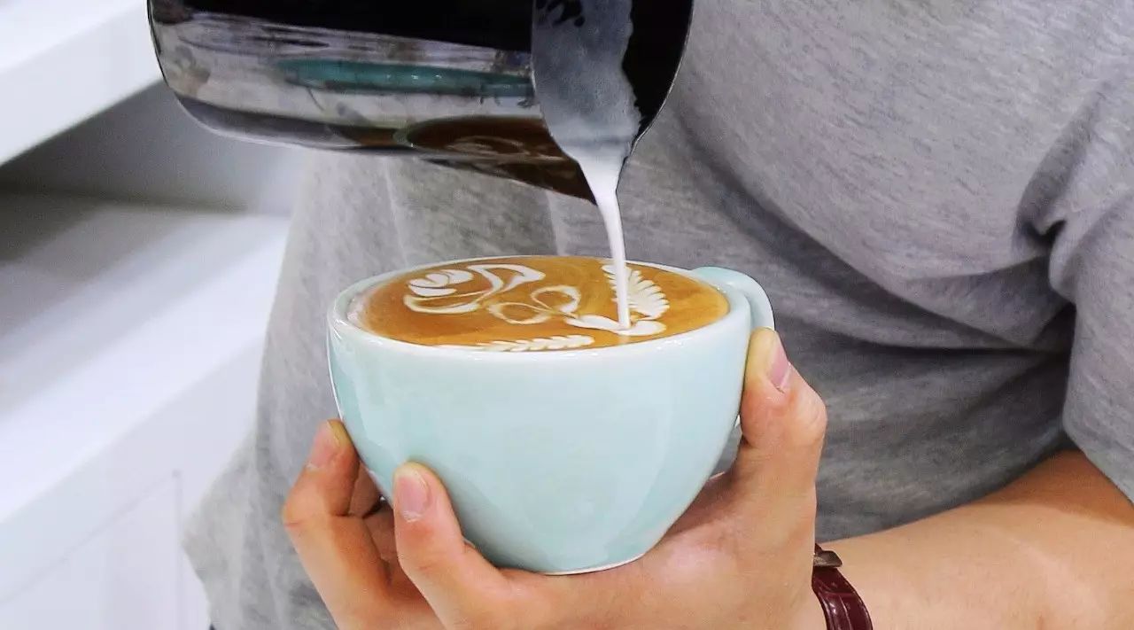 你拉花的時(shí)候最帥?。?！