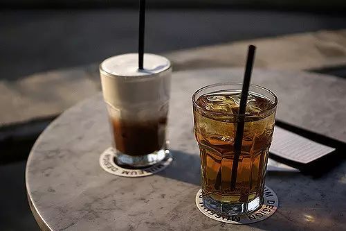 冷知識 | 瑞典國王的飲料實(shí)驗(yàn)：茶跟咖啡哪個(gè)比較毒？